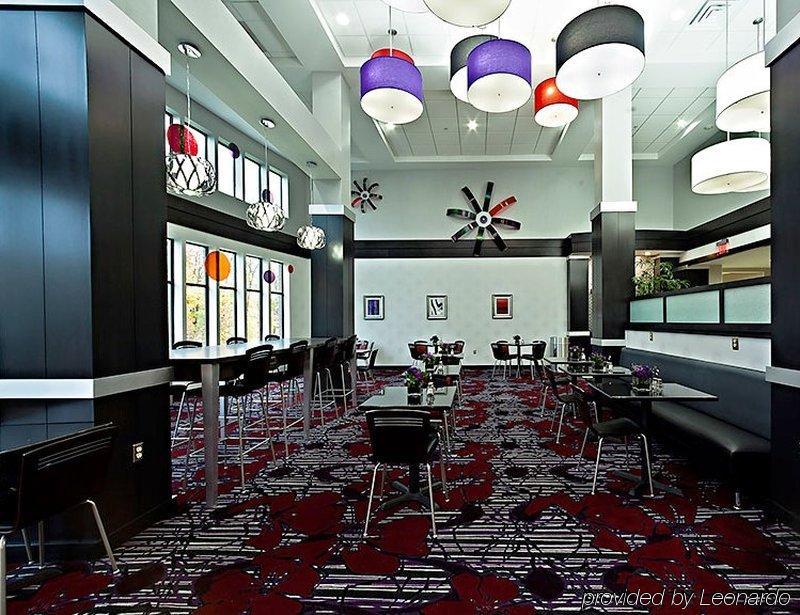Holiday Inn Express & Suites Columbus - Polaris Parkway / Columbus By Ihg Restaurant photo
